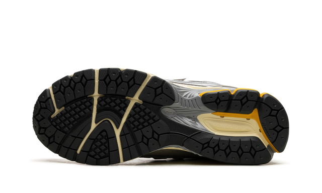 New Balance 1906R "Metallic Silver Yellow"
