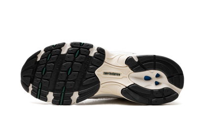 New Balance 530 Sea Salt Marsh Green