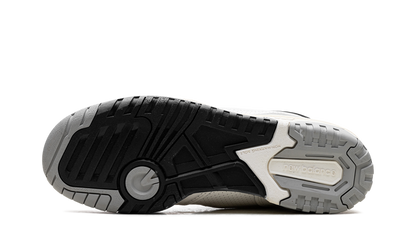 New Balance 550 VINTAGE WHITE BLACK