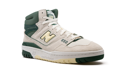 New Balance 650R Sea Salt Nightwatch Green