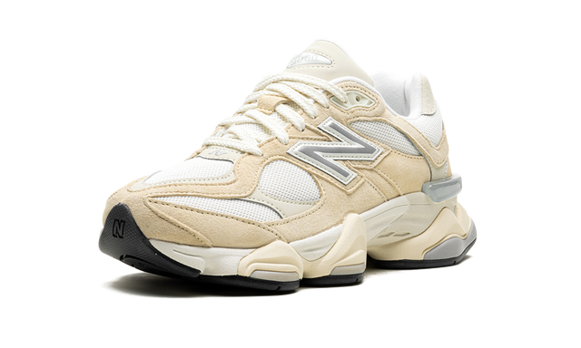 New Balance 9060 Calcium