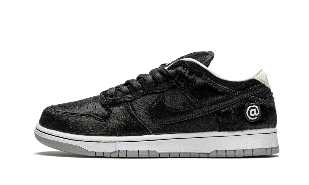 SB Dunk Low "Medicom Toy - BE@RBRICK"