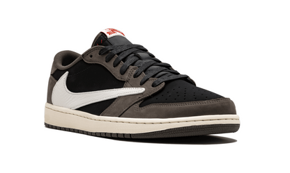 Jordan 1 Retro Low Travis Scott