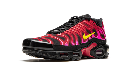 Air Max Plus TN x Supreme University Red