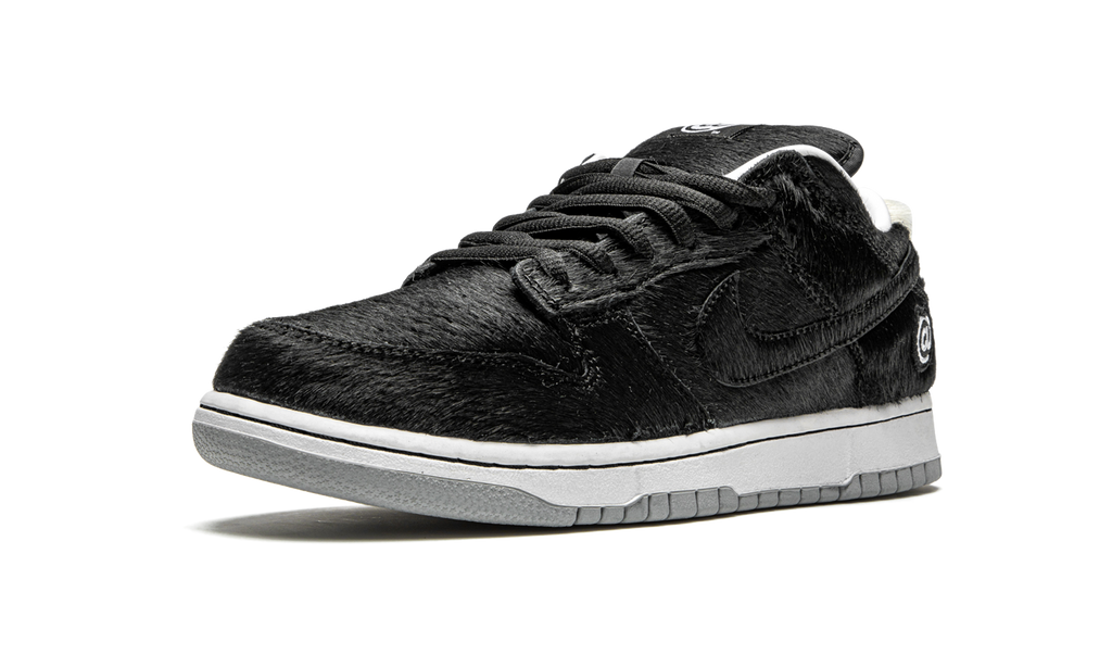 SB Dunk Low "Medicom Toy - BE@RBRICK"