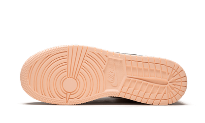 Jordan 1 Retro High Black Crimson Tint