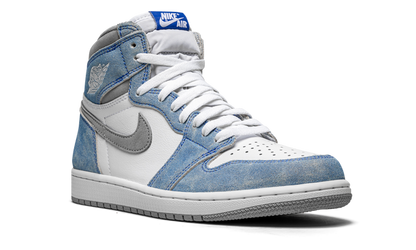 Air Jordan 1 High Hyper Royal