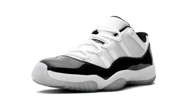 Air Jordan 11 Retro Low Concord