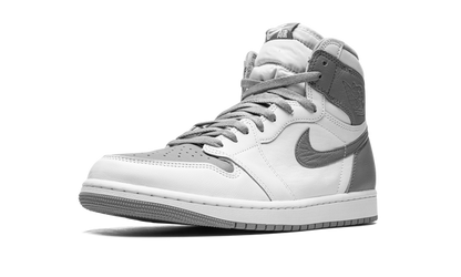 Jordan 1 Retro High OG Stealth