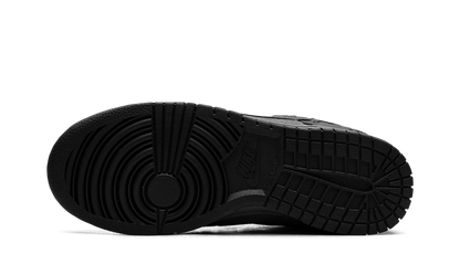Dunk Low WMNS "Black Roses"