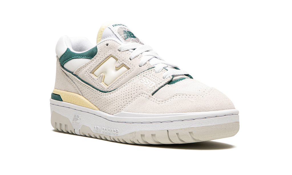 New Balance 550  Reflection