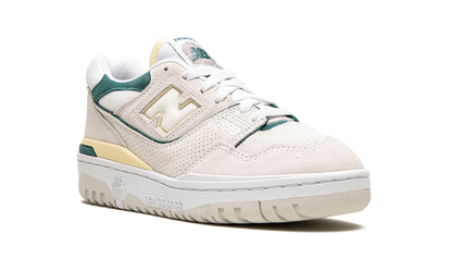 New Balance 550  Reflection