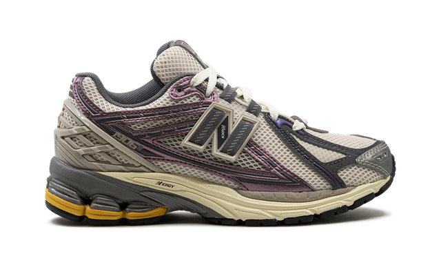 New Balance 1906R "LICORICE"