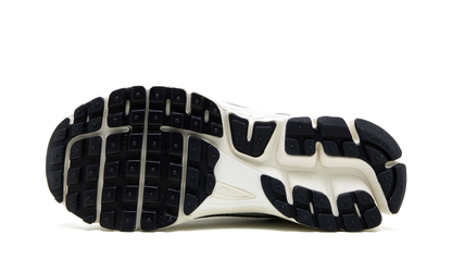 Nike Zoom Vomero 5 Photon Dust Metallic Silver