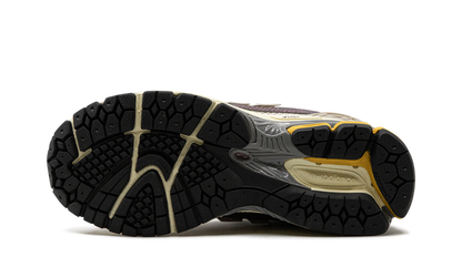 New Balance 1906R "LICORICE"