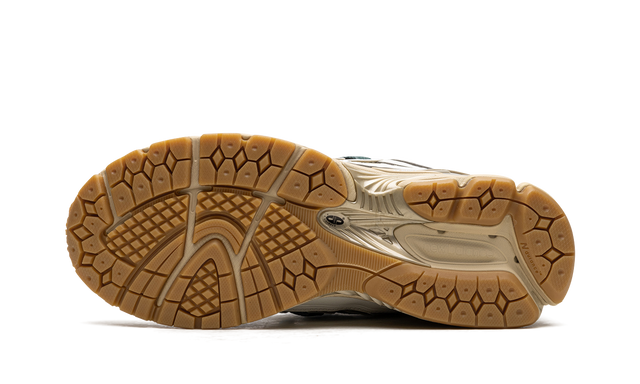 New Balance 1906R "Kith- Black"