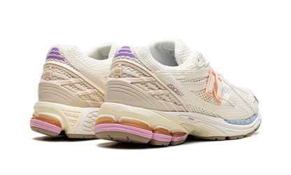 New Balance 1906R "Pink Sugar"