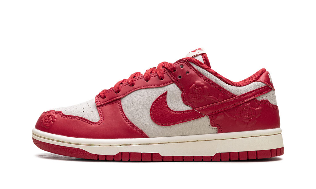 Dunk Low WMNS "Red Roses"