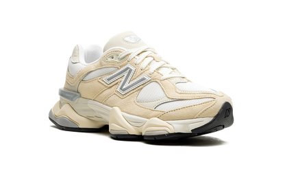 New Balance 9060 Calcium