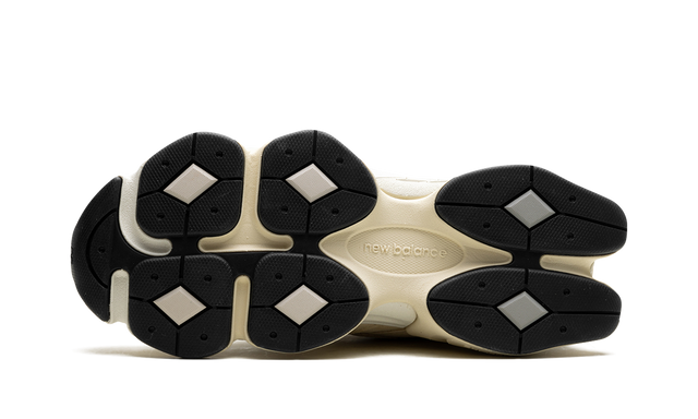 New Balance 9060 Calcium