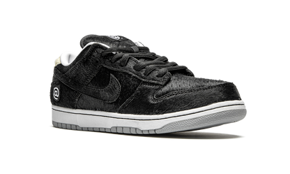 SB Dunk Low "Medicom Toy - BE@RBRICK"