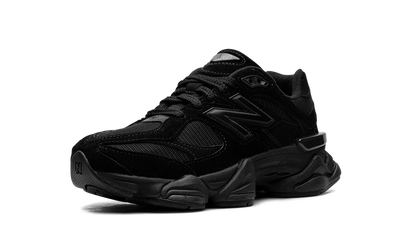 New Balance 9060 Triple Black