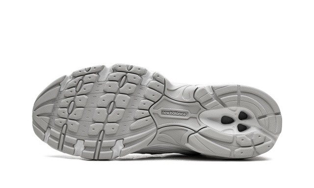 New Balance 530 Silver Metallic Polka Dots