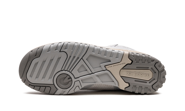 New Balance 650 Light Aluminum