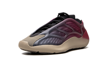 Adidas Yeezy 700 V3 Fade Carbon
